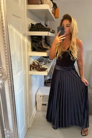 BLUE PLEATED VELOUR MAXI SKIRT