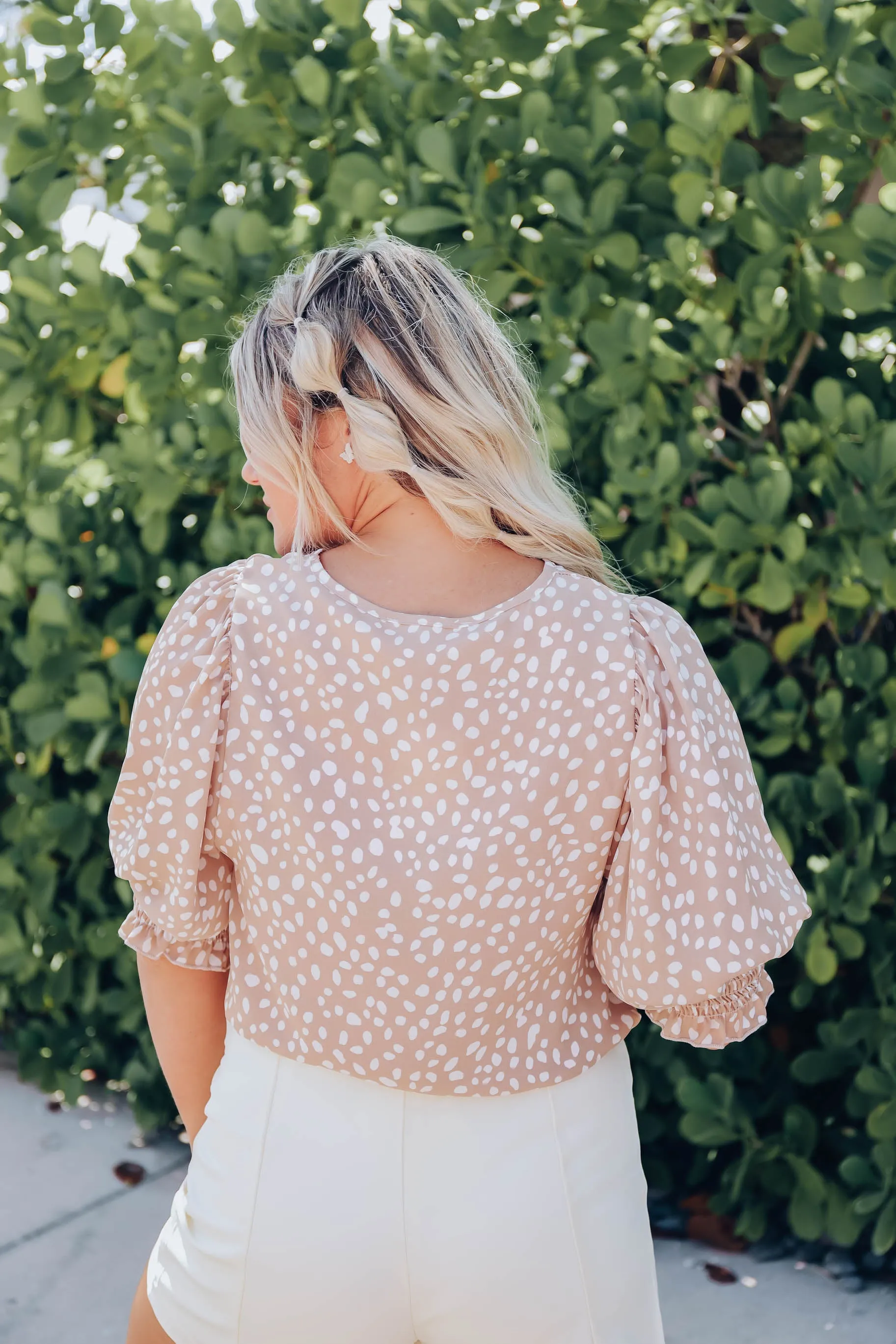 Rylee Smocked Sleeve Blouse - Taupe