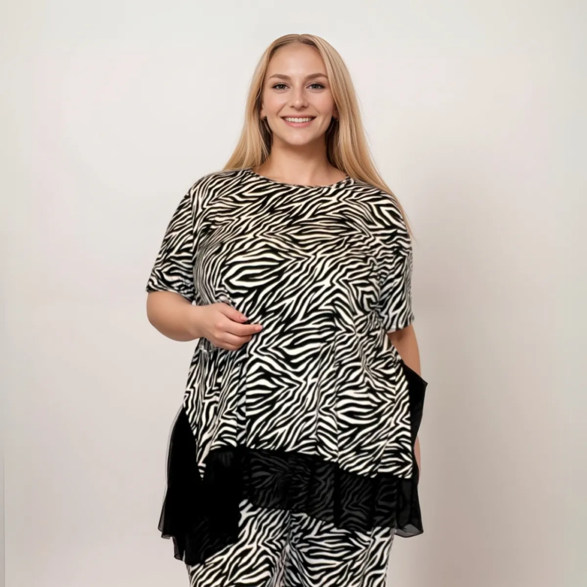 SHORT SLEEVE LOOSE FIT TOP CHIFFON HANKY HEM